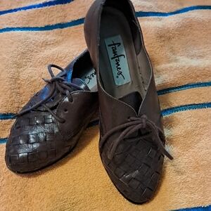 Brown Woven Leather Oxford Flats In Classic Design